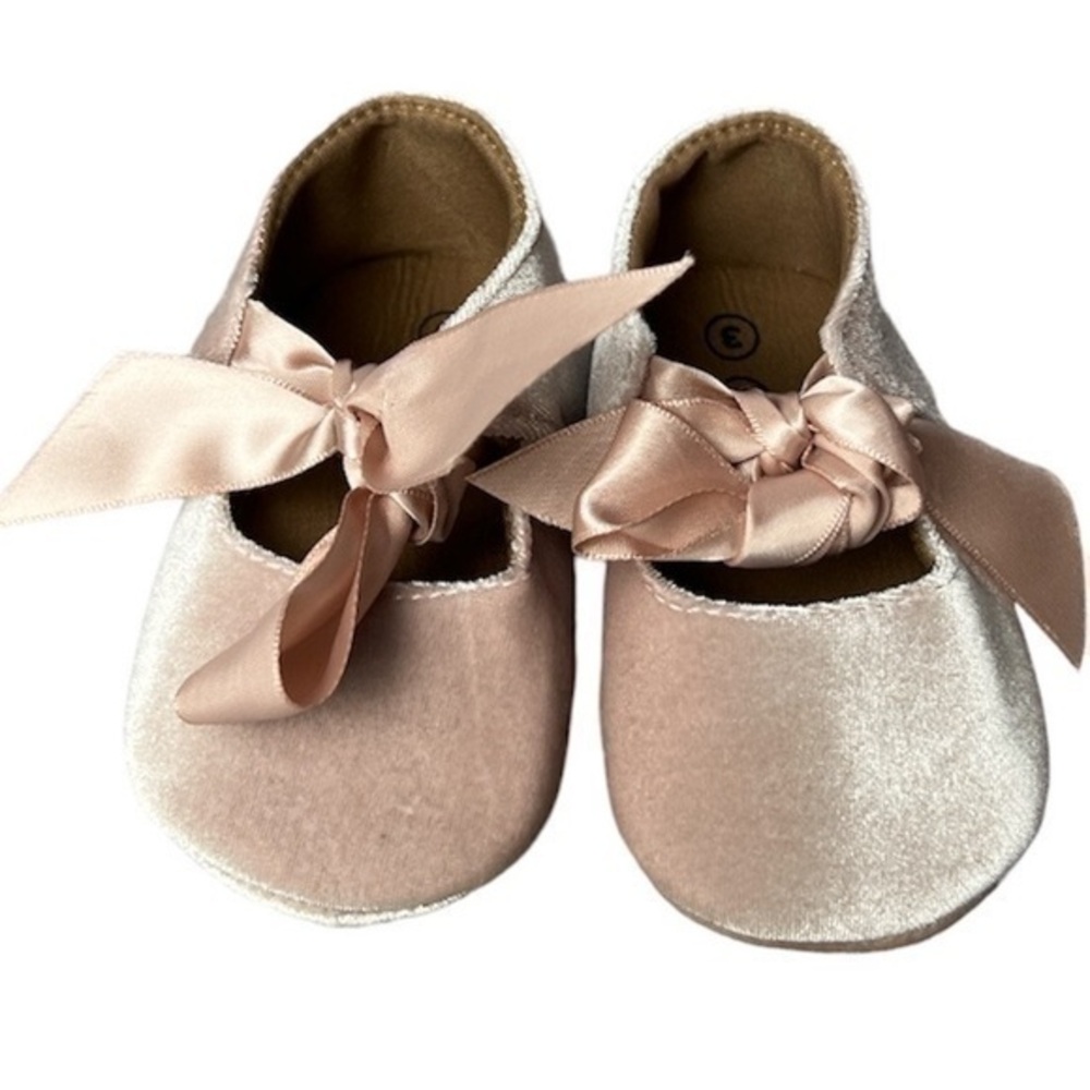myggpp pink baby girl shoes Size 3